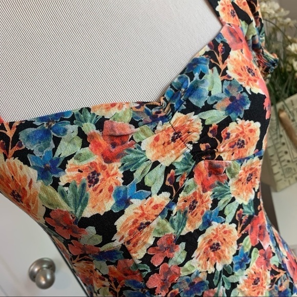 One of a kind! Olivaceous Sample Piece Floral Puff Sleeve Dress - Picture 10 of 16